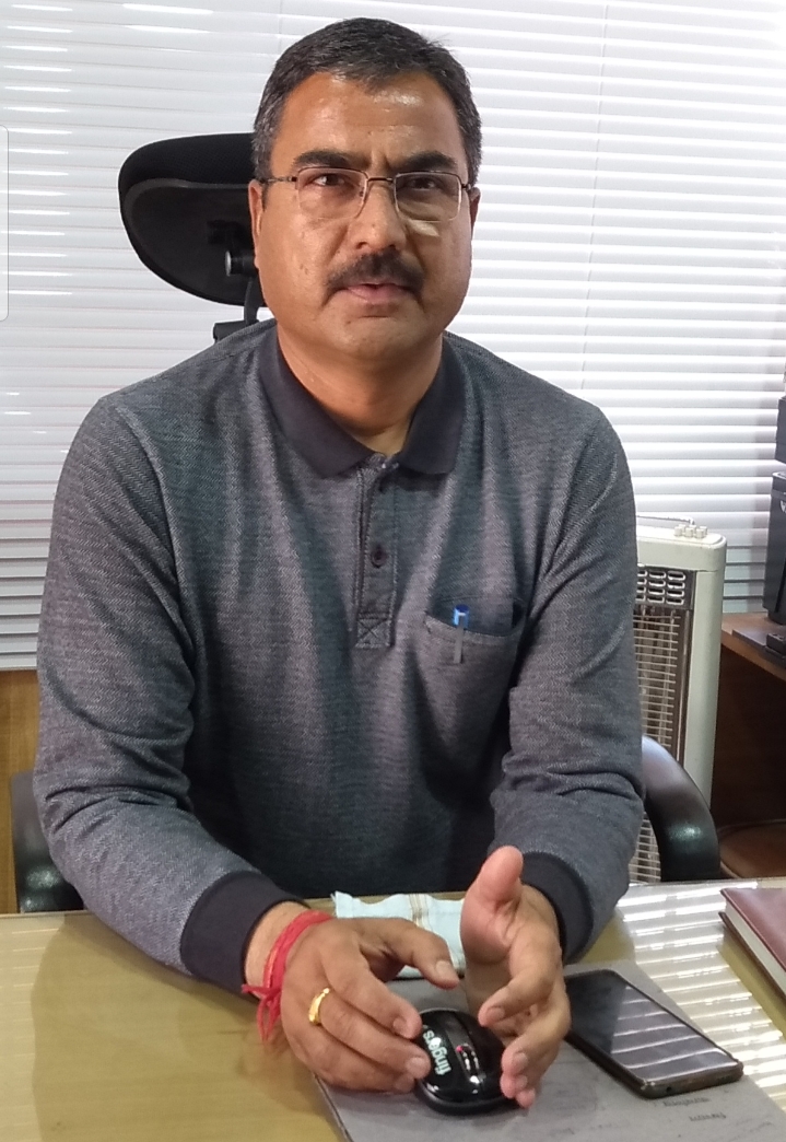 Free vehicle service has been arranged for the convenience of elderly, children and sick devotees - temple officer Dharmapal Negi.